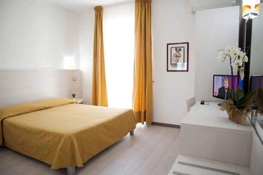 Hotel La Playa Cala Gonone 3*,