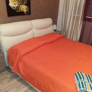 Bed&fly Near Airport Fontanarossa Bagno Privato In , Catánia Italië