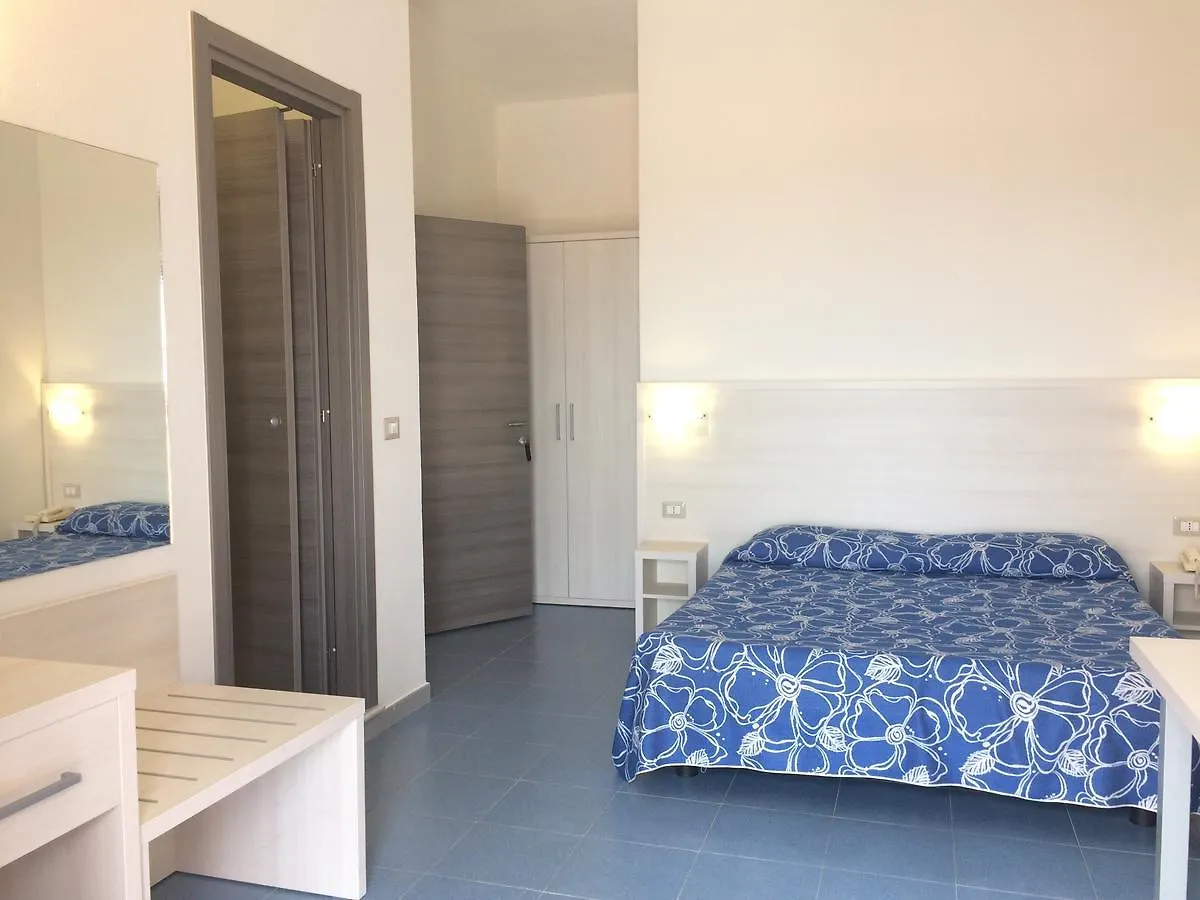 Hotel La Playa Cala Gonone 3*,
